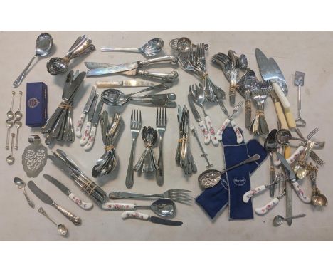 Mixed silver and silver plate to include silver teaspoons, silver plated items to include flatware, berry spoons, knife and f