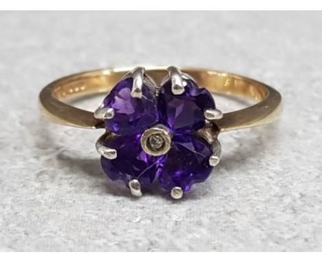 Ladies 9ct yellow gold amethyst and diamond ring, 2g, size L½