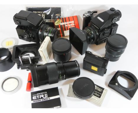 Zenza Bronica System to include: Bronica ETRsi body with 2 x filmback magazine 120, AE-lll Prism Finder E, Grip, Focusing scr