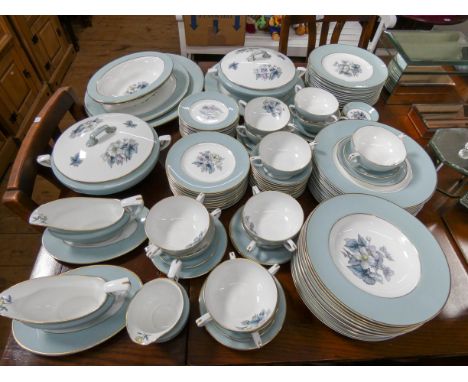 Royal Worcester Woodland pattern dinner service for twelve people (110 pieces)