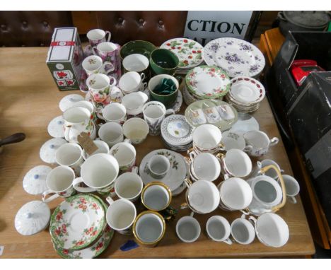A very large quantity of assorted tea ware, coffee cups and saucers, plates etc 