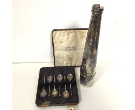 A set of six 1945 London silver coffee spoons, in original Gladwin Ltd., Sheffield box (a/f) (combined: 52g) and an unusual E