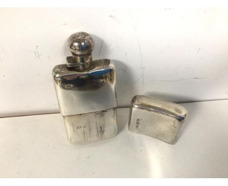 A 1904 London silver hip flask with detachable cup (13cm) (184g)