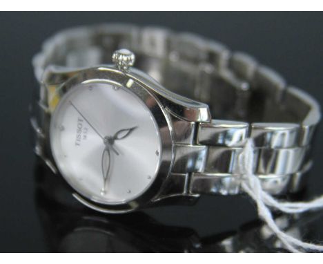 A Tissot 1853 steel cased dress quartz bracelet watch, case dia.29mm