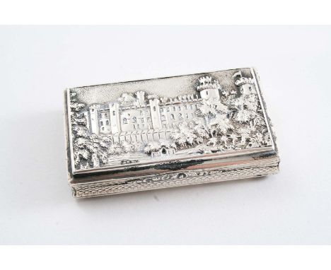 AN EARLY VICTORIAN RECTANGULAR "CASTLE TOP" SNUFF BOX with a view of Warwick Castle in relief on the cover, engine-turned sid