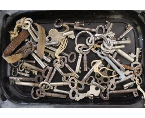 Selection of vintage cabinet&nbsp; / caddy keys