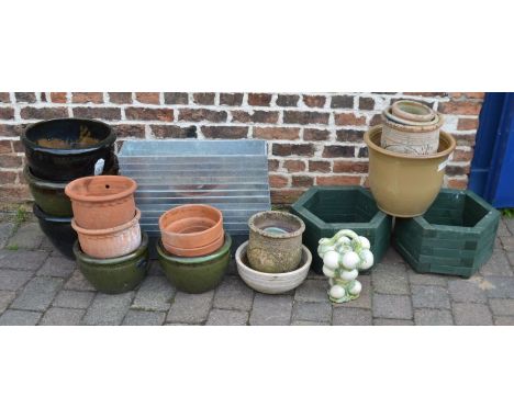 Large number of ceramic pots &amp; planters, galvanized troughs &amp; 2 wooden planters&nbsp;&nbsp;