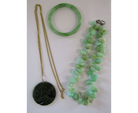 Collection of possibly jade items - Chinese design disc on chain (clasp marked 9ct 12.6g), Nepal silver clasp necklace and ba
