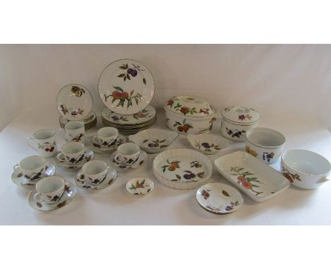 Royal Worcester 'Evesham' part dinner service and serving dishes&nbsp;