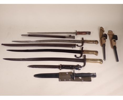 A lot of Bayonets including S.M.L.E '07 by Wilkinson, German K98, three Chassepot and two No.4 Spike Bayonets 