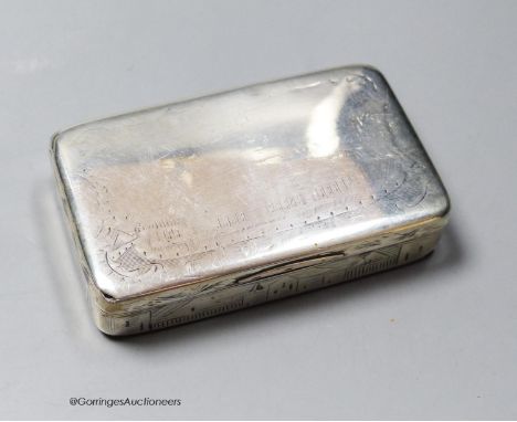   A mid 19th century Russian 84 zolotnik snuff box, with engraved decoration(very tired), dated 1843, 8.5cm, 111 grams.