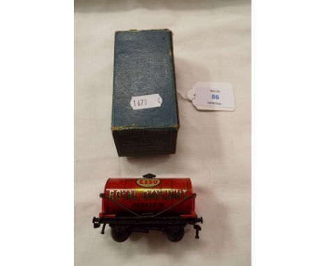 A Hornby Dublo 'D1' Esso wagon, boxed