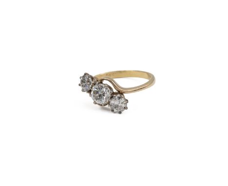 18ct gold three stone diamond ring, the central princess cut diamond, approx 0.5 carats, flanked by two diamonds, approx 0.25