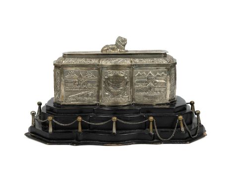 Indian interest - a white metal lidded casket with recumbent lion finial (XRF testing indicates 800 silver, metal weight 918g