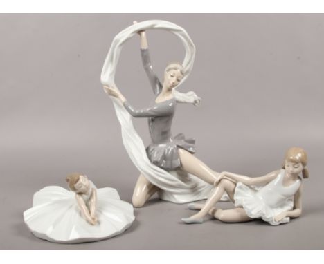 Three Nao porcelain figures of Ballerinas.