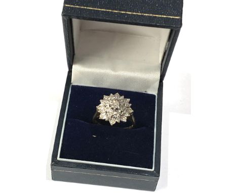 9ct gold diamond cluster ring weight 3g est 0.70ct 