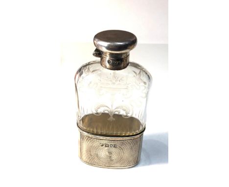 Antique silver and cut glass hip flask measures approx 14cm by 7cm London silver hallmarks in good antique condition,&nbsp;Co