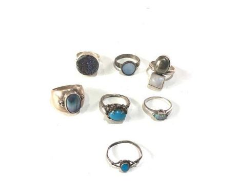 Selection of vintage silver rings weight 35g 