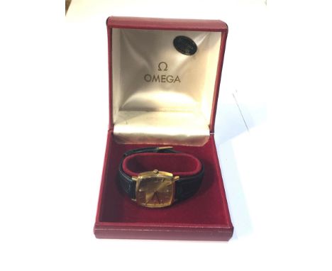 Boxed Vintage omega automatic geneve gents wristwatch non working order leather omega strap 