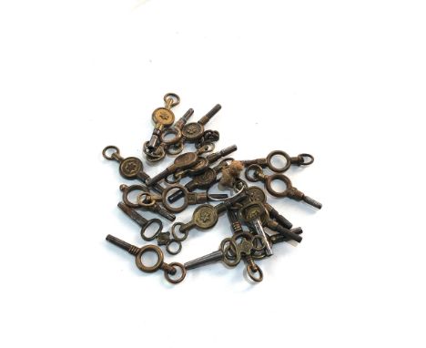 Selection of Antique vintage pocket watch keys 