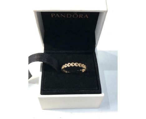 14ct gold Pandora heart ring weight 2g 