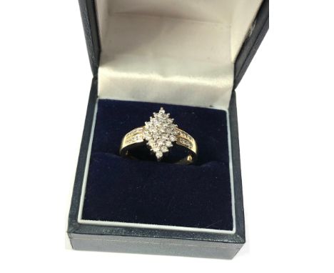 Fine  9ct gold diamond cluster ring est 0.50ct weight of ring 3.4g g 