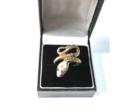 Large 9ct gold ruby eyed snake ring weight 9g