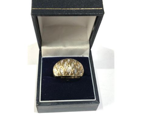 Fine chunky 9ct gold diamond ring set with 16 diamonds est 0.50ct weight of ring 7.1g 