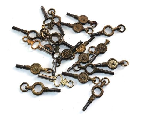Selection of Antique vintage pocket watch keys 