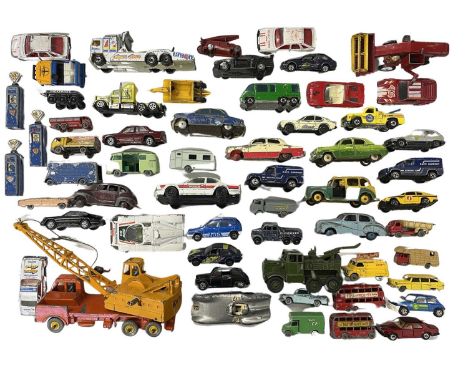 A mixed lot of various die-cast vehicles, to include: - Dinky - Corgi - Crescent - Hot Wheelsetc