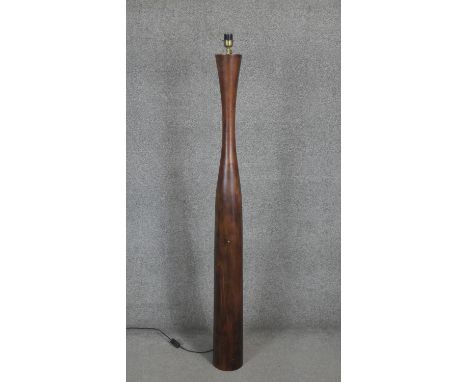 A large stained and tapering wooden standard lamp. H158 