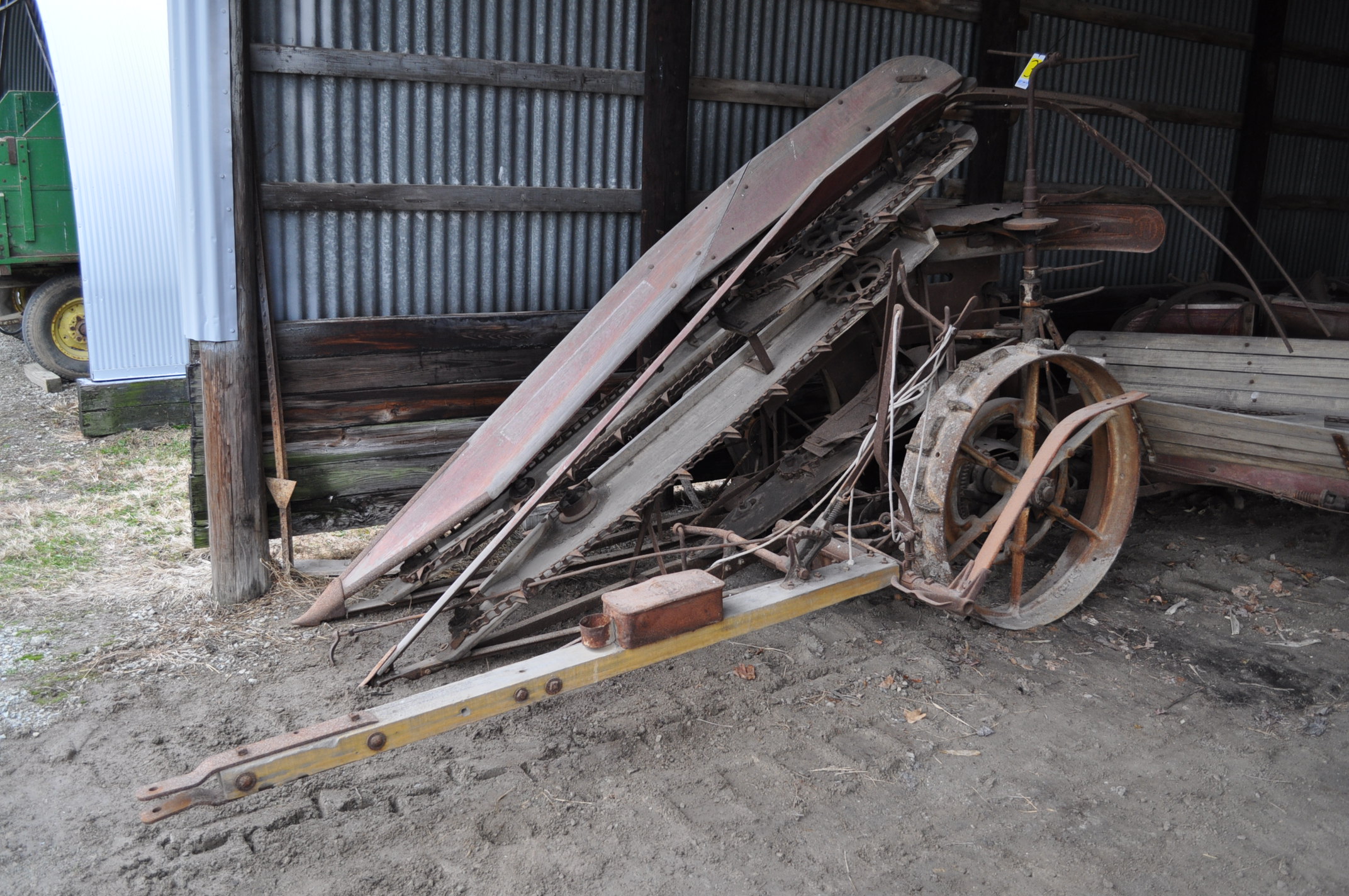 McCormickDeering 1row corn binder, steel wheels