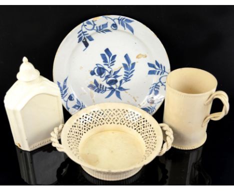 Early 19th century creamware pierced dish, probably Leeds Pottery, the interlaced handles with flower terminals, 21.5 cm wide