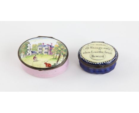 Late 18th / early 19th Bilston enamel oval patch box " Love makes all Things easy when Loves the sweet Reward, 4.25cm togethe