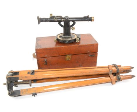 World War I period military Artillery Director (No 5, Mk 1) in wooden case. The brass theodolite gun sight fitted in wooden c