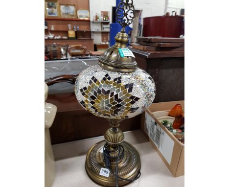MODERN LAMP 