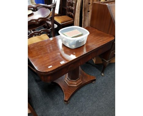 ANTIQUE TURNOVER LEAF CARD TABLE