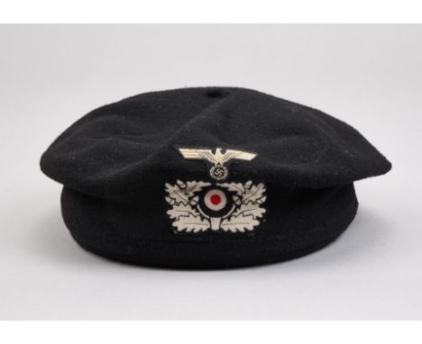 Heer - Panzertruppe : Panzerbarett (Panzerschutzmütze)Panzerschutzmütze mit abnehmbarem Tuchbezug, bzw. Deckel.Gepolsterter K