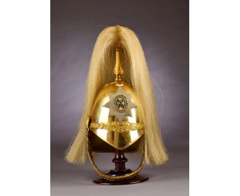 Militaria Ausland - Großbritannien : Helm der 4. (Königlich Irischen) Dragonergarde.Ein sehr feiner Offiziershelm nach dem Mu