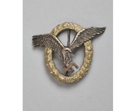Orden und Ehrenzeichen - Auszeichnungen Luftwaffe : FlugzeugführerabzeichenBuntmetallausführung, der Kranz versilbert, der Ad