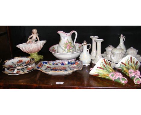 Sundry ceramic ware, including a pair of Goode & Co. wall pockets, etc.