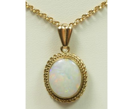 A 9ct gold opal mounted pendant, 4.7gm 