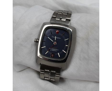 An Omega Constellation Electroquartz f8192Hz steel gentleman`s bracelet wristwatch, the blued curved rectangular dial with st
