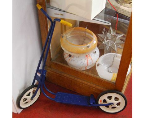 An original MOBO childs scooter