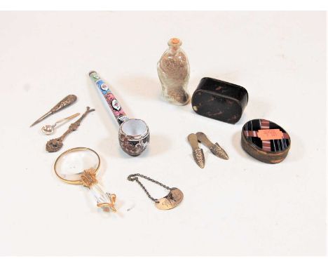 A collection of miscellaneous items to include agate pocket snuff box, lacquered pocket snuff box, late 19th century enamelle