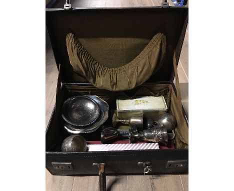 A VINTAGE CASE AND CONTENTS