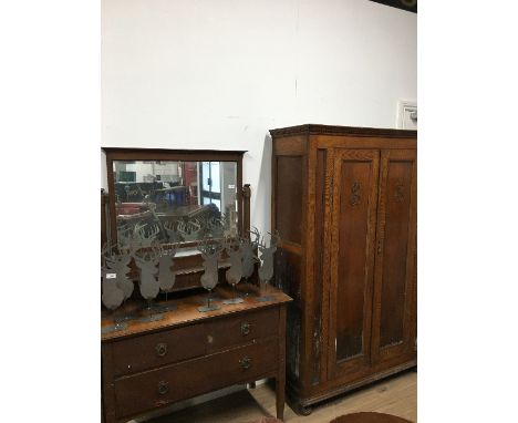 VINTAGE OAK WARDROBE AND DRESSING TABLE NEEDS ATTENTION