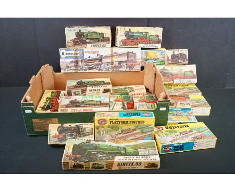 24 Boxed OO gauge model railway plastic kits to include 23 x Airfix examples featuring City of Truro locomotive, Platform Tow