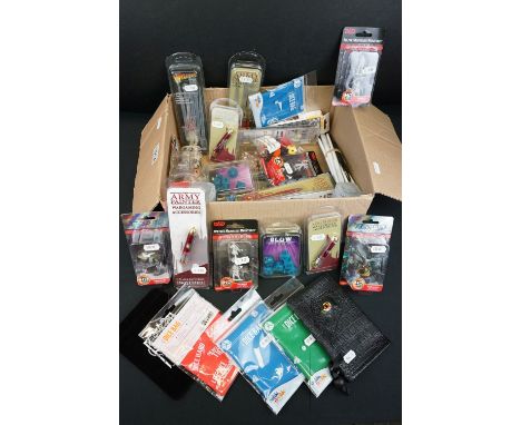 Ex shop stock - Group of war gaming items and accessories to include carded D&amp;D Lord of the Rings Premium Miniatures, Blo