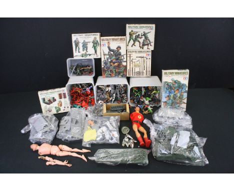Large collection of mostly military plastic figures including Britains, Crescent, Lone Star and unbranded examples, featuring